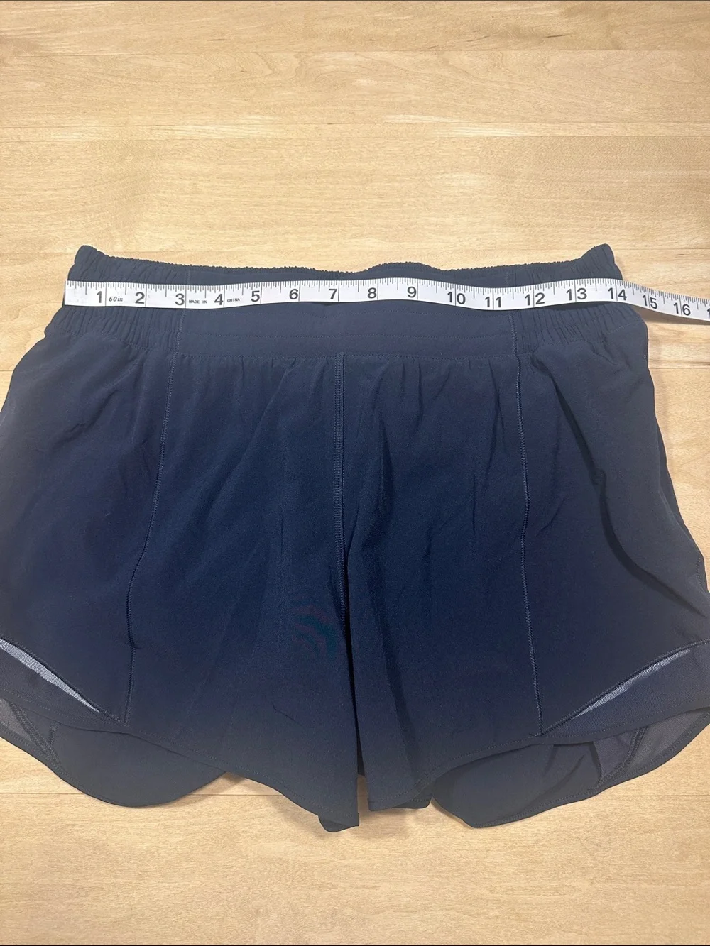 lululemon Hotty Hot High-Rise Shorts Sz 10